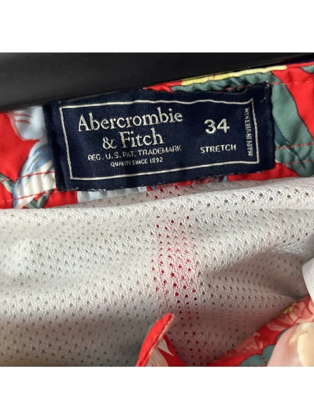Abercrombie Swim Shorts Mens 34 Trunks Mesh Lined Tropical Print EUC